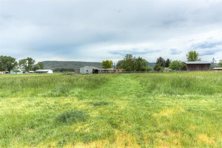 4998 Sams Valley Road Gold Hill, OR 97525 - Photo 2 of 35 Additional Photo
