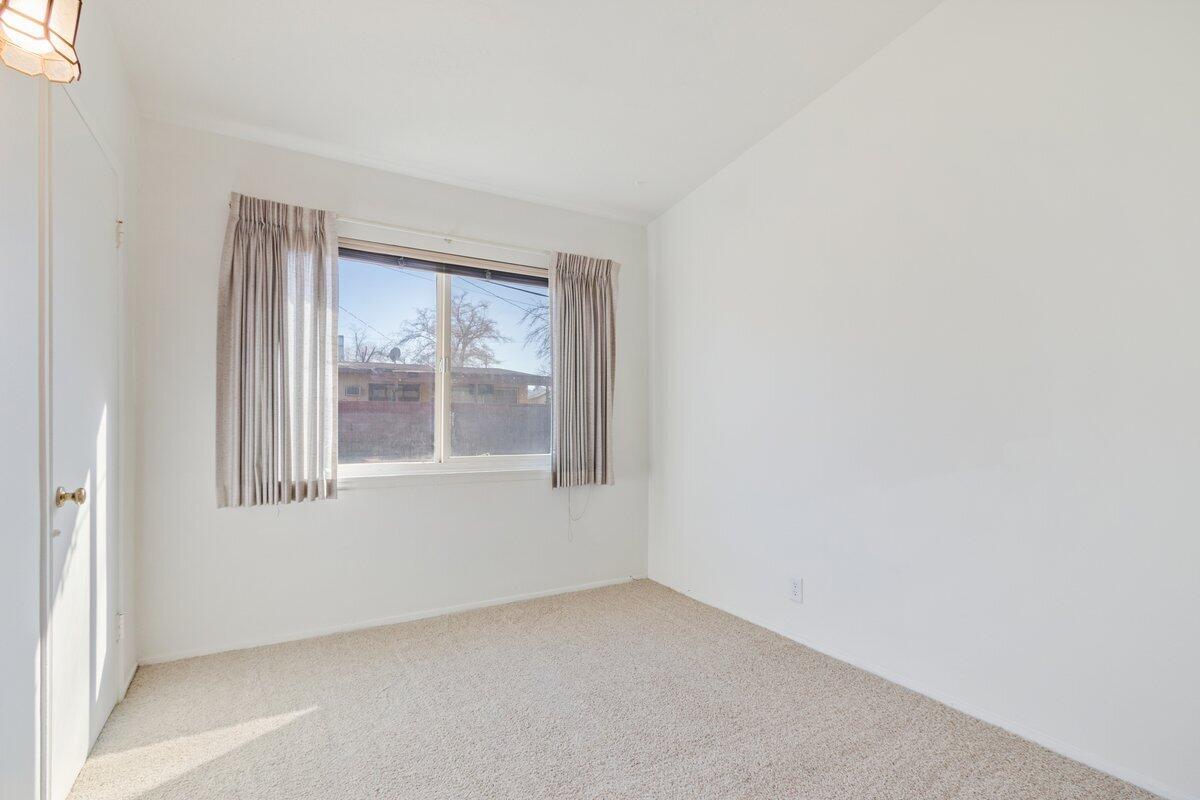 1150 West Ave J-13 Lancaster, CA 93534 - Photo 17 of 34 IMG_2606