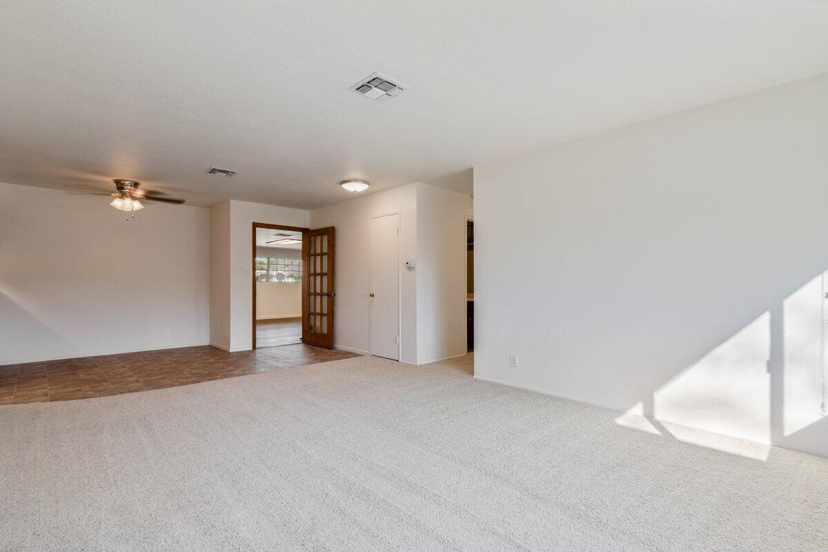 1150 West Ave J-13 Lancaster, CA 93534 - Photo 10 of 34 IMG_2591