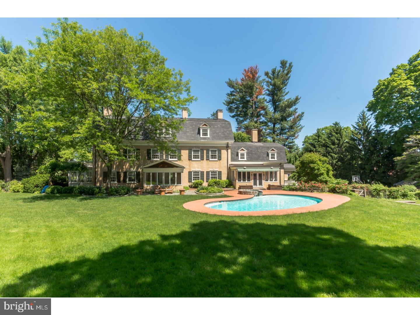 451 St Davids Avenue Wayne, PA 19087 - Photo 2 of 25 Exterior Back