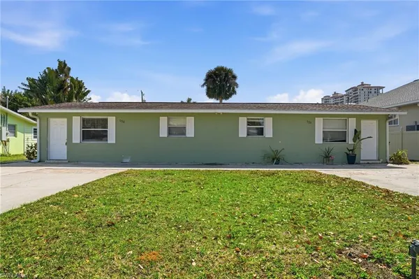 $2,000 | 530 92nd Avenue North, Naples, FL 34108
