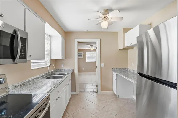 $2,000 | 530 92nd Avenue North, Naples, FL 34108