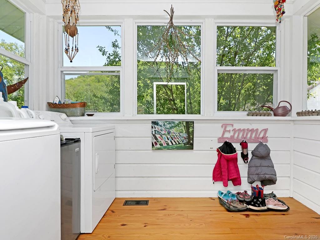 315 Shoals Falls Road Hendersonville, NC 28739 - Photo 10 of 47