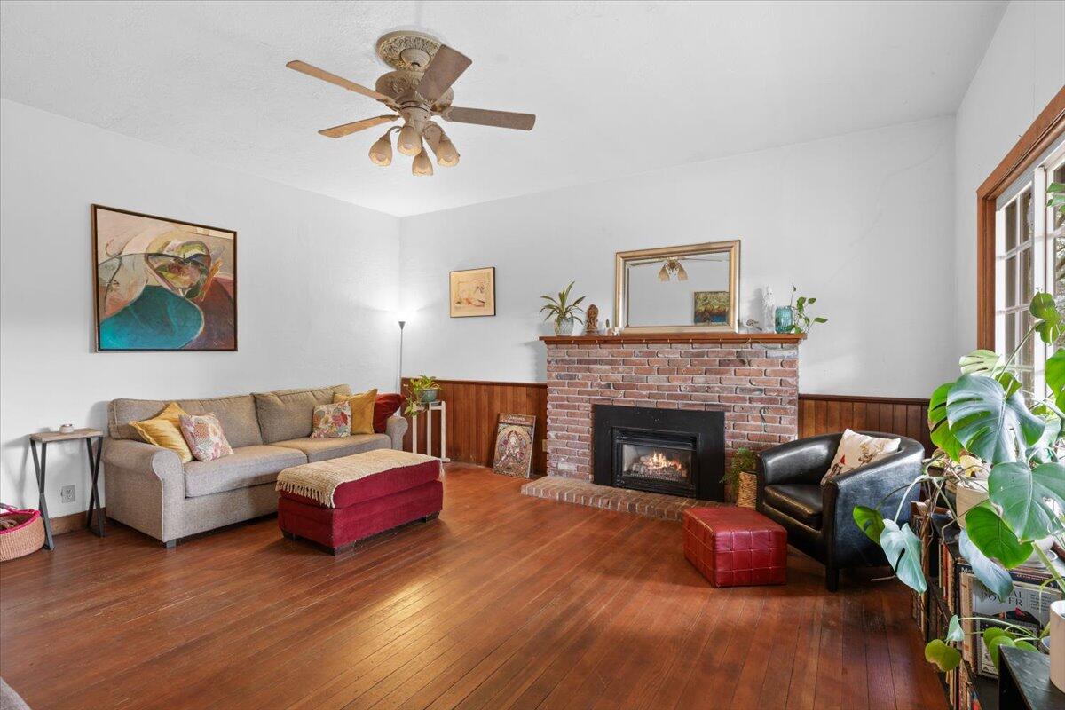 3072 Griffin Creek Road Medford, OR 97501 - Photo 17 of 56 16-CI_3545
