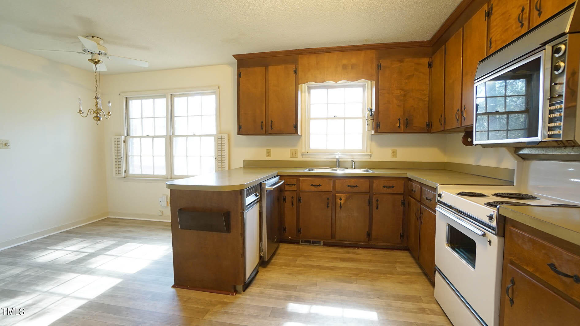 3313 Harden Road Raleigh, NC 27607 - Photo 23 of 54 DSC08528