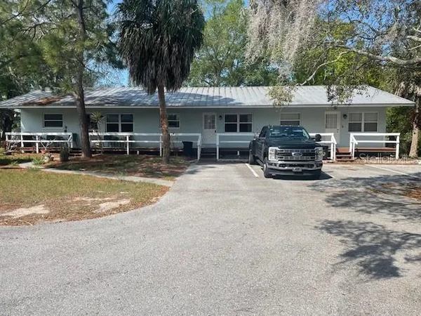 $1,650 | 333 Lagoon Drive, Unit 5, Palm Harbor, FL 34683