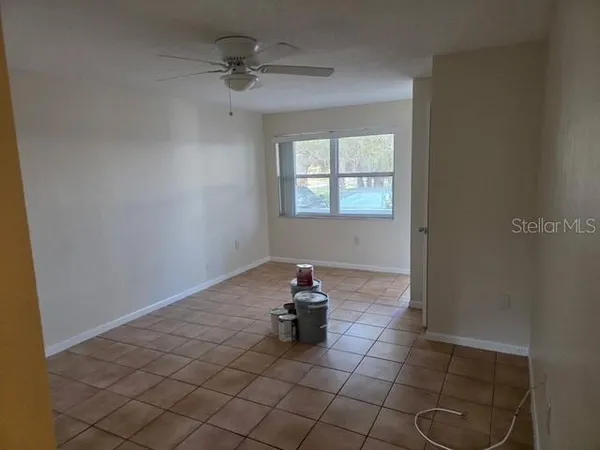 $1,650 | 333 Lagoon Drive, Unit 5, Palm Harbor, FL 34683