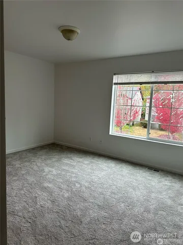 $3,400 | 19114 14th Drive Southeast, Bothell, WA 98012