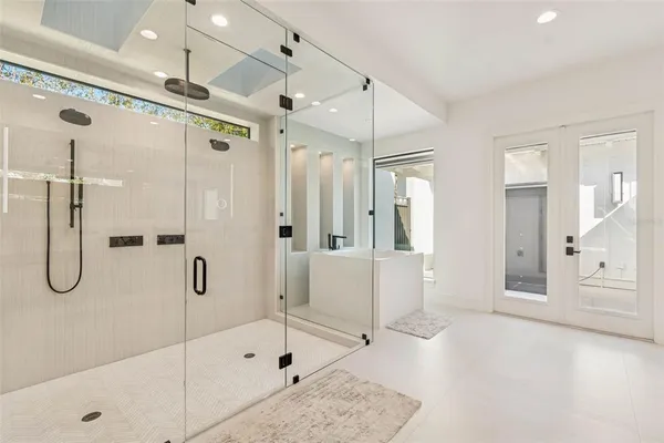$2,999,900 | 17720 Royal Eagle Lane, Lutz, FL 33549
