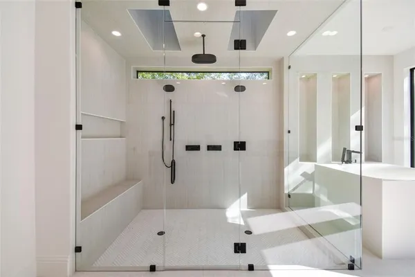 $2,999,900 | 17720 Royal Eagle Lane, Lutz, FL 33549