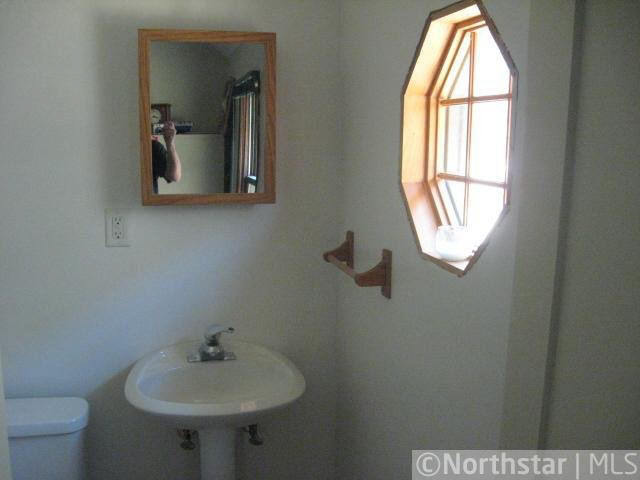 1255 Rice Street St. Paul, MN 55117 - Photo 8 of 9 Gallery Image 8