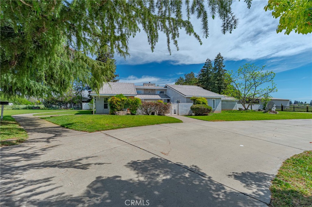 3692 North Gardner Avenue Merced, CA 95340 - Photo 1 of 72