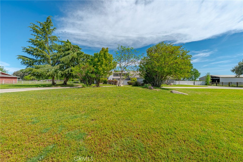 3692 North Gardner Avenue Merced, CA 95340 - Photo 4 of 72