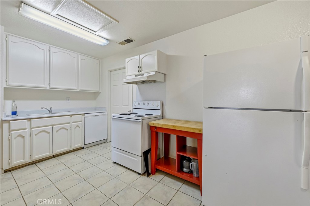 3692 North Gardner Avenue Merced, CA 95340 - Photo 67 of 72 Apartment