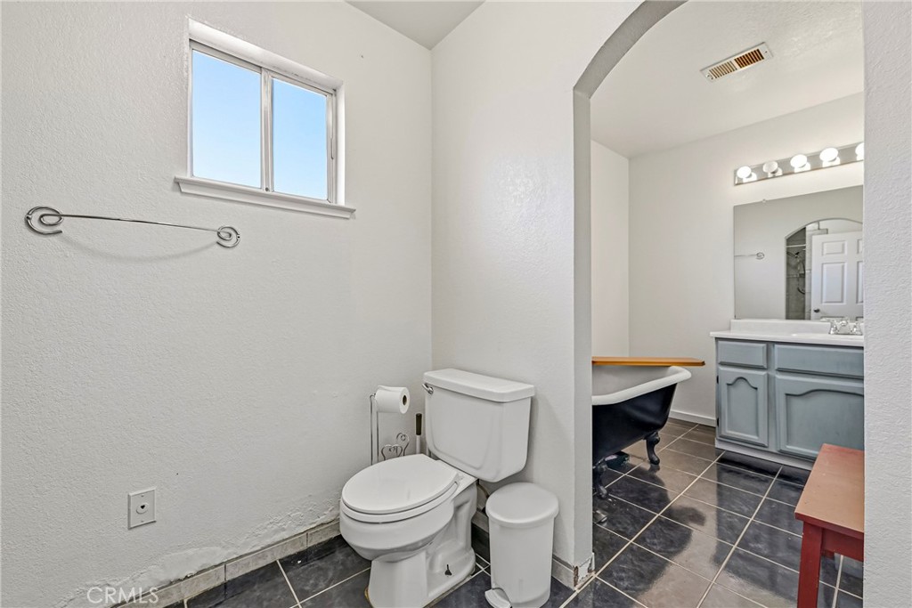 3692 North Gardner Avenue Merced, CA 95340 - Photo 71 of 72 Apartment