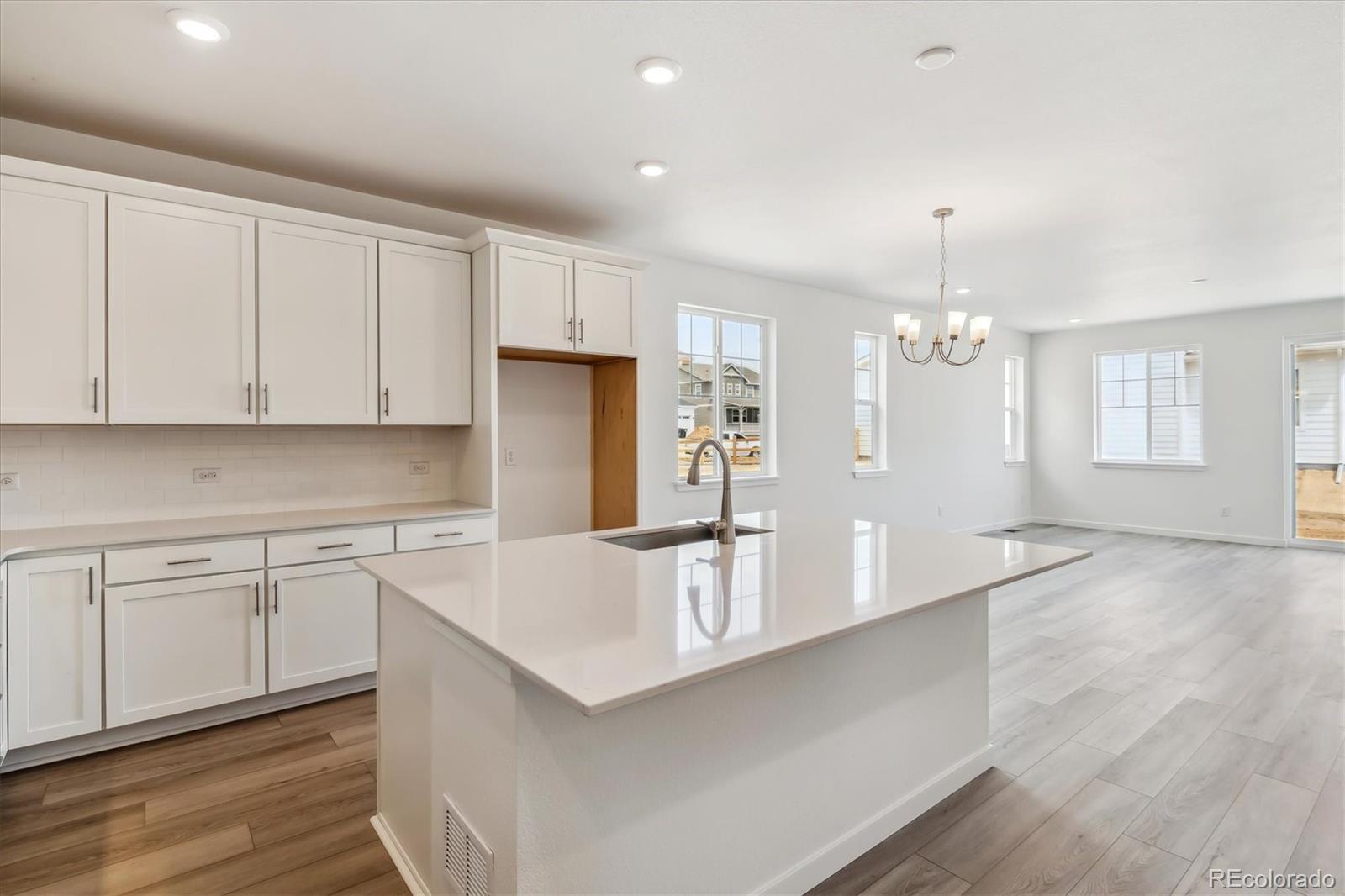 564 Penn Road Elizabeth, CO 80107 - Photo 8 of 23 Gallery Image 8