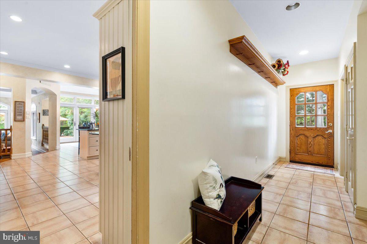 5948 White Flint Drive Frederick, MD 21702 - Photo 18 of 94 Side door entrance