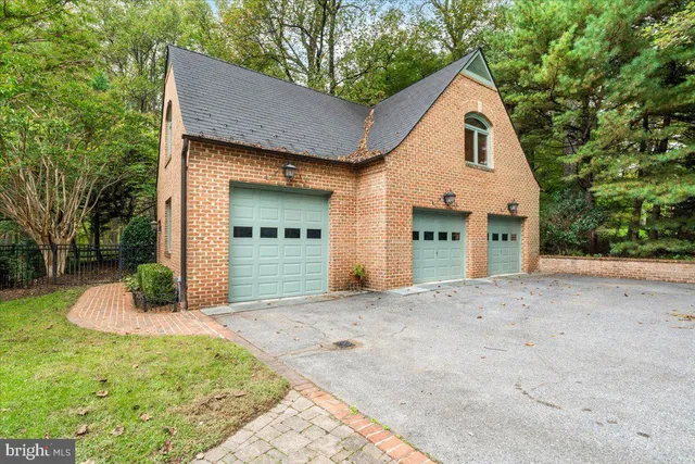 $1,599,999 | 5948 White Flint Drive, Frederick, MD 21702