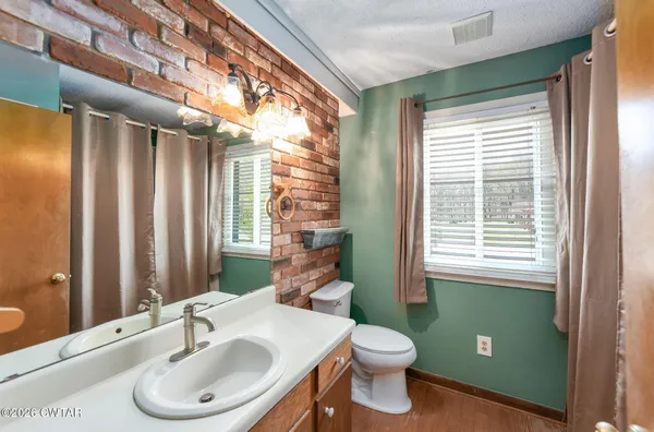 $305,000 | 116 Rolling Hills Drive, Jackson, TN 38305