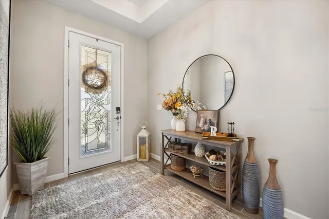 a view of livingroom with furniture