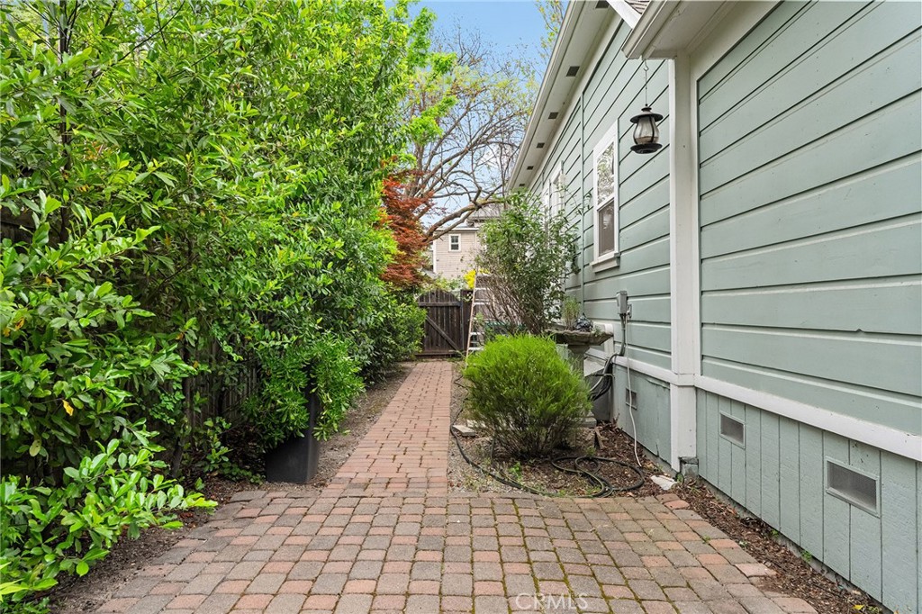 740 Orient Street Chico, CA 95928 - Photo 40 of 48 a view of a pathway with a house