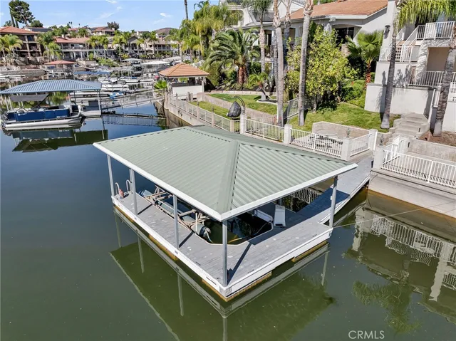 $1,100,000 | 30263 Swan Point Drive, Canyon Lake, CA 92587