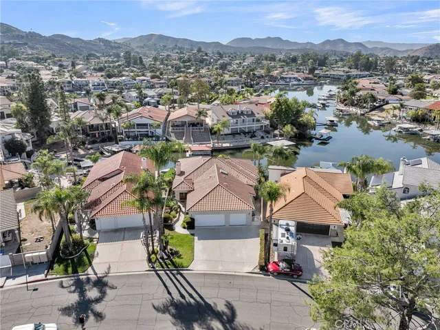 $1,100,000 | 30263 Swan Point Drive, Canyon Lake, CA 92587