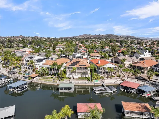 $1,100,000 | 30263 Swan Point Drive, Canyon Lake, CA 92587