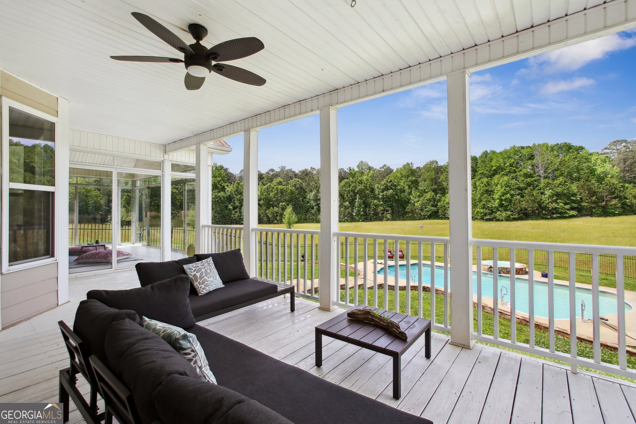 524 Forrest Avenue Fayetteville, GA 30214 - Photo 23 of 30 a living room with furniture and a large window