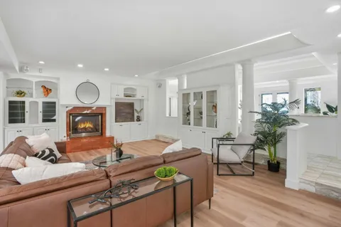 $2,399,000 | 3895 Fair Oaks Boulevard, Sacramento, CA 95864