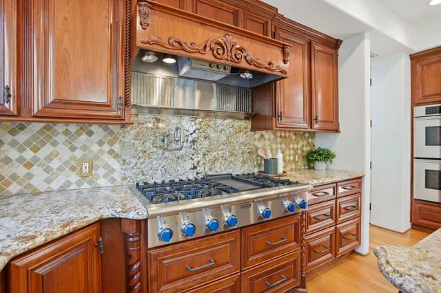 $2,399,000 | 3895 Fair Oaks Boulevard, Sacramento, CA 95864