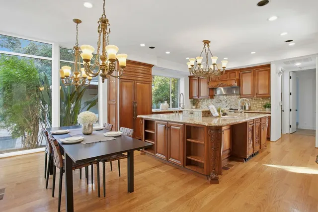 $2,399,000 | 3895 Fair Oaks Boulevard, Sacramento, CA 95864
