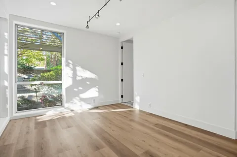 $2,399,000 | 3895 Fair Oaks Boulevard, Sacramento, CA 95864