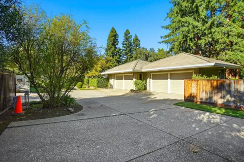 $2,399,000 | 3895 Fair Oaks Boulevard, Sacramento, CA 95864