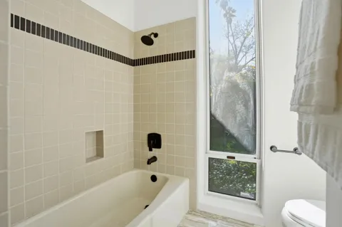 $2,399,000 | 3895 Fair Oaks Boulevard, Sacramento, CA 95864