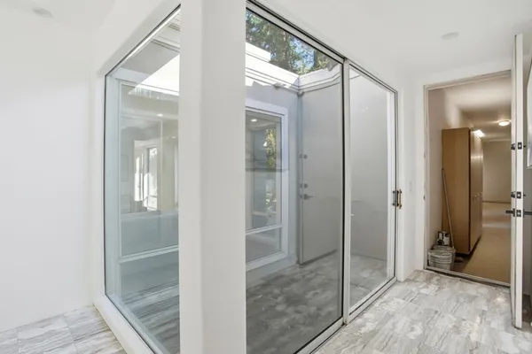 $2,324,000 | 3895 Fair Oaks Boulevard, Sacramento, CA 95864