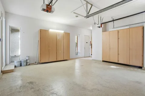 $2,399,000 | 3895 Fair Oaks Boulevard, Sacramento, CA 95864