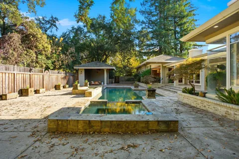 $2,399,000 | 3895 Fair Oaks Boulevard, Sacramento, CA 95864