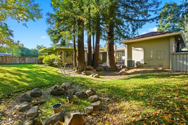 $2,324,000 | 3895 Fair Oaks Boulevard, Sacramento, CA 95864