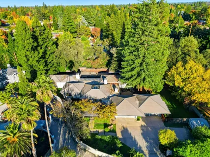 $2,399,000 | 3895 Fair Oaks Boulevard, Sacramento, CA 95864