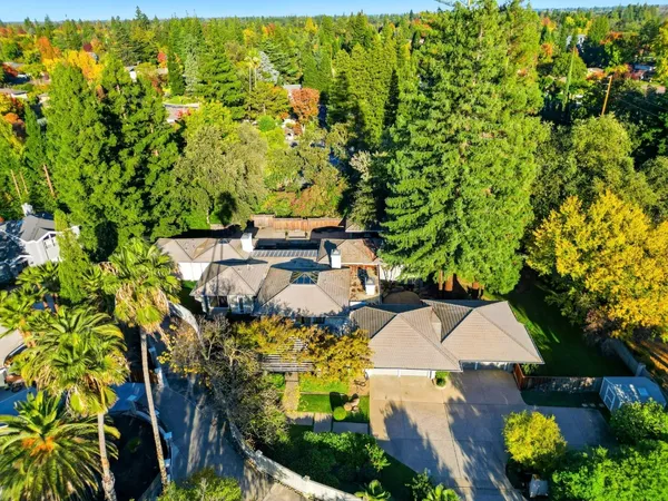 $2,324,000 | 3895 Fair Oaks Boulevard, Sacramento, CA 95864