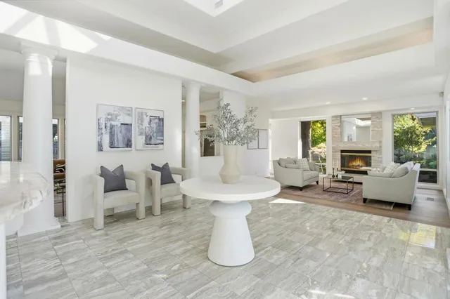 $2,399,000 | 3895 Fair Oaks Boulevard, Sacramento, CA 95864