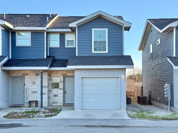 $1,195 | 6938 Crestway Road, Unit 4, San Antonio, TX 78239