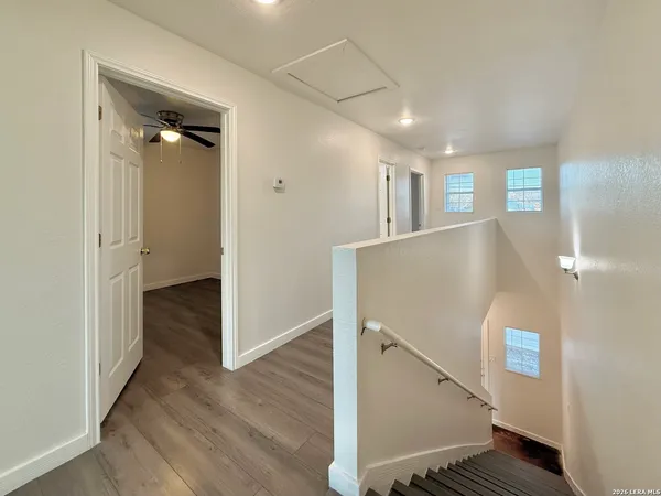 $1,195 | 6938 Crestway Road, Unit 4, San Antonio, TX 78239