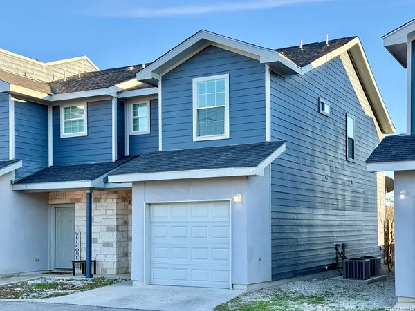 $1,195 | 6938 Crestway Road, Unit 4, San Antonio, TX 78239