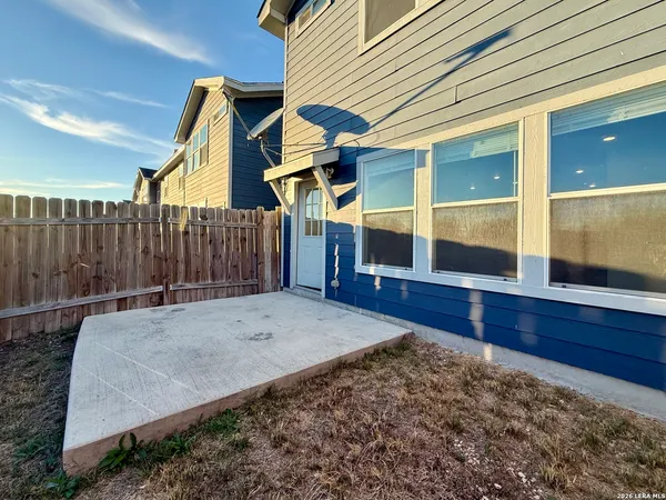 $1,195 | 6938 Crestway Road, Unit 4, San Antonio, TX 78239