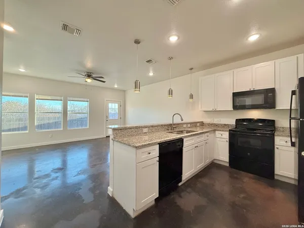 $1,195 | 6938 Crestway Road, Unit 4, San Antonio, TX 78239