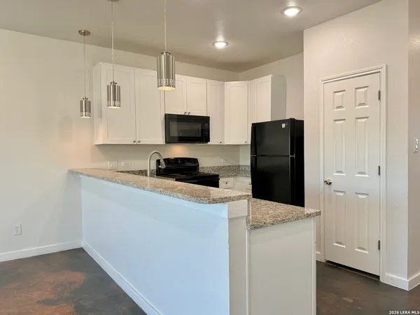 $1,195 | 6938 Crestway Road, Unit 4, San Antonio, TX 78239