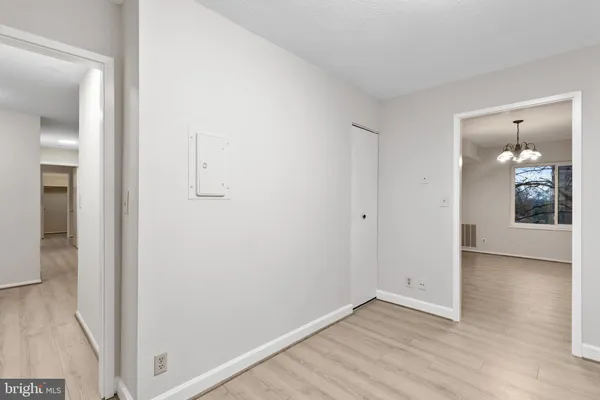 $3,300 | 8340 Greensboro Drive, Unit 207, McLean, VA 22102