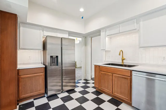 $340,000 | 1611 Edmund Avenue West, St. Paul, MN 55104